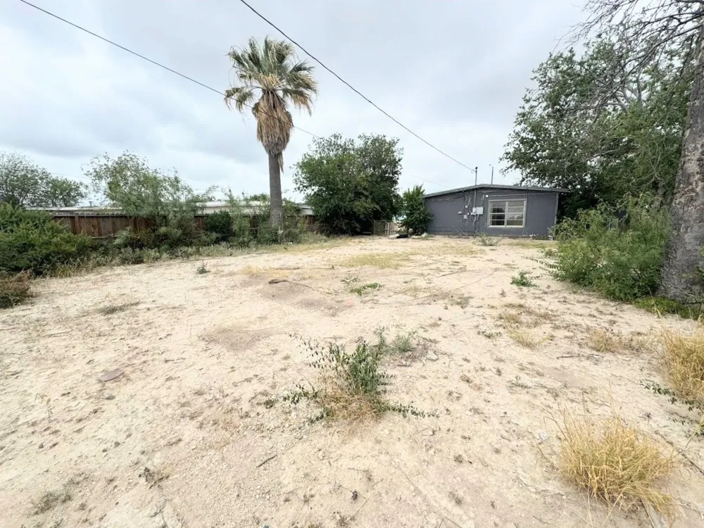 346 Marshall Smith Drive Del Rio, TX 78840