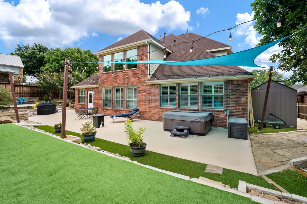 102 Stamford Drive Hickory Creek, TX 75065