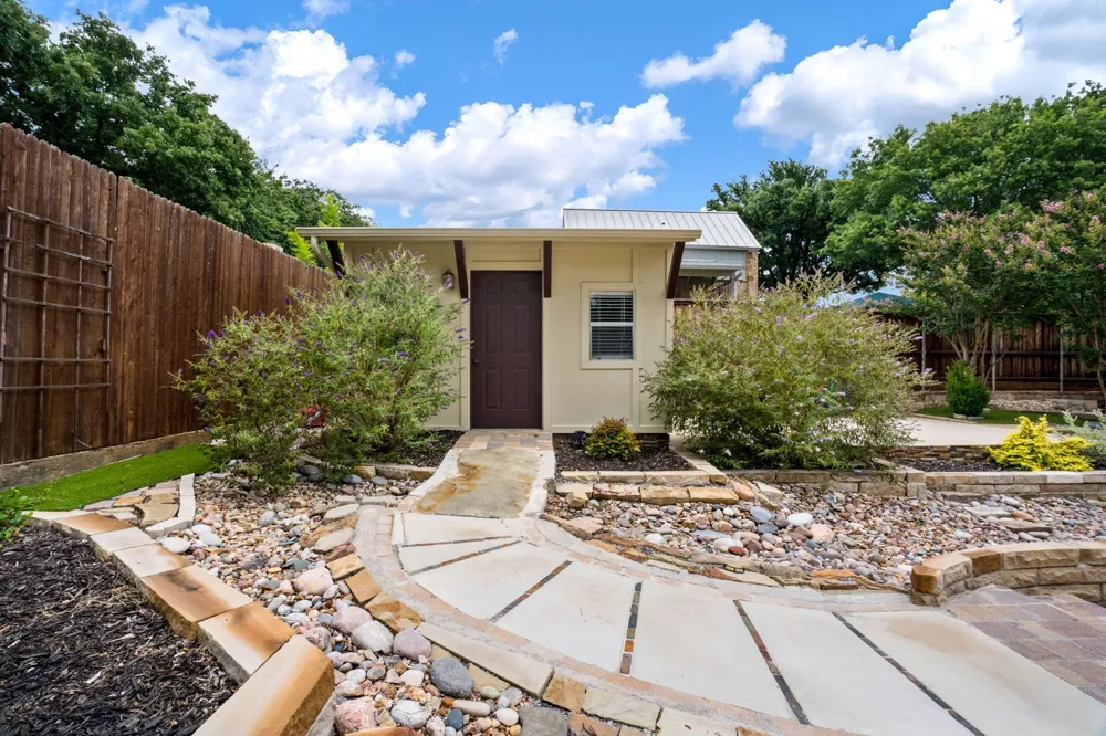 102 Stamford Drive Hickory Creek, TX 75065