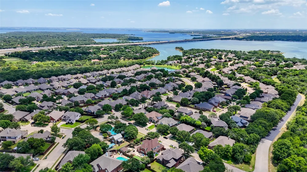 102 Stamford Drive Hickory Creek, TX 75065