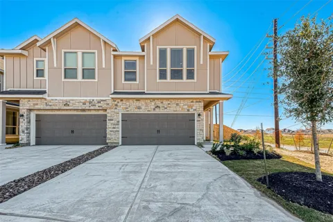 5402 Holly Haven Court