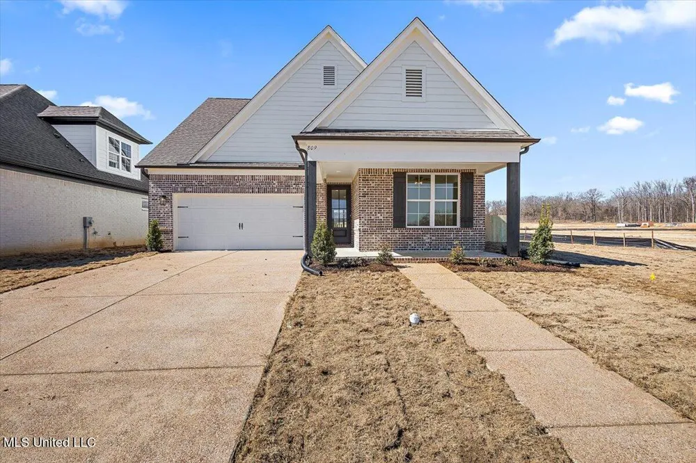 815 Quitman Court Nesbit, MS 38651