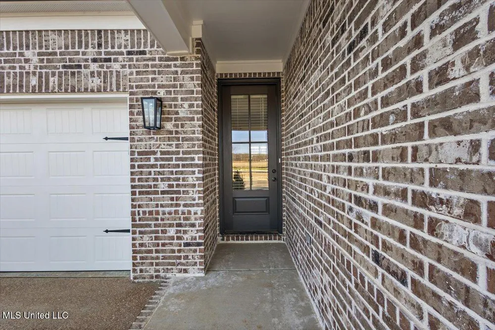 815 Quitman Court Nesbit, MS 38651