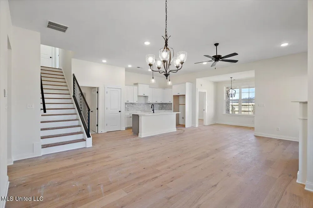 815 Quitman Court Nesbit, MS 38651