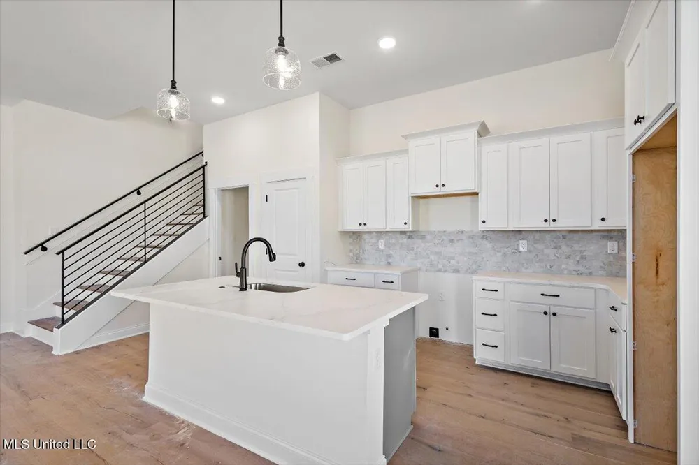 815 Quitman Court Nesbit, MS 38651