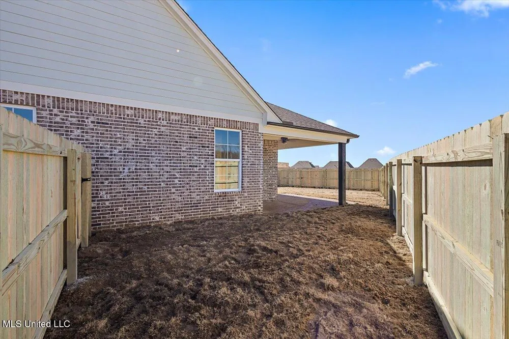 815 Quitman Court Nesbit, MS 38651