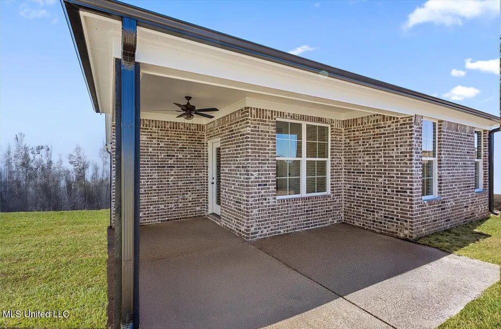 815 Quitman Court Nesbit, MS 38651