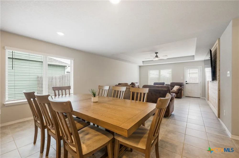 713 Angus Drive Seguin, TX 78155