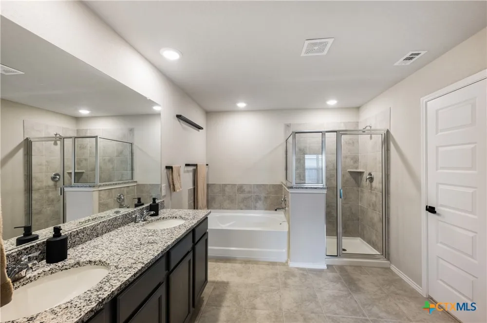713 Angus Drive Seguin, TX 78155
