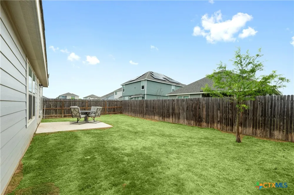713 Angus Drive Seguin, TX 78155