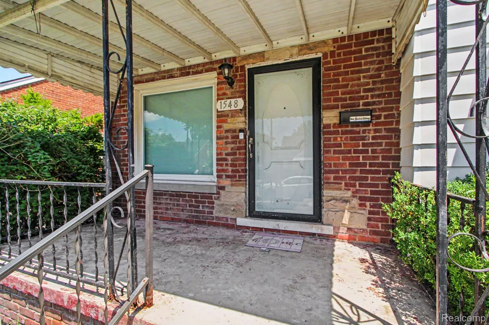 1548 Cleveland Avenue Lincoln Park City, MI 48146