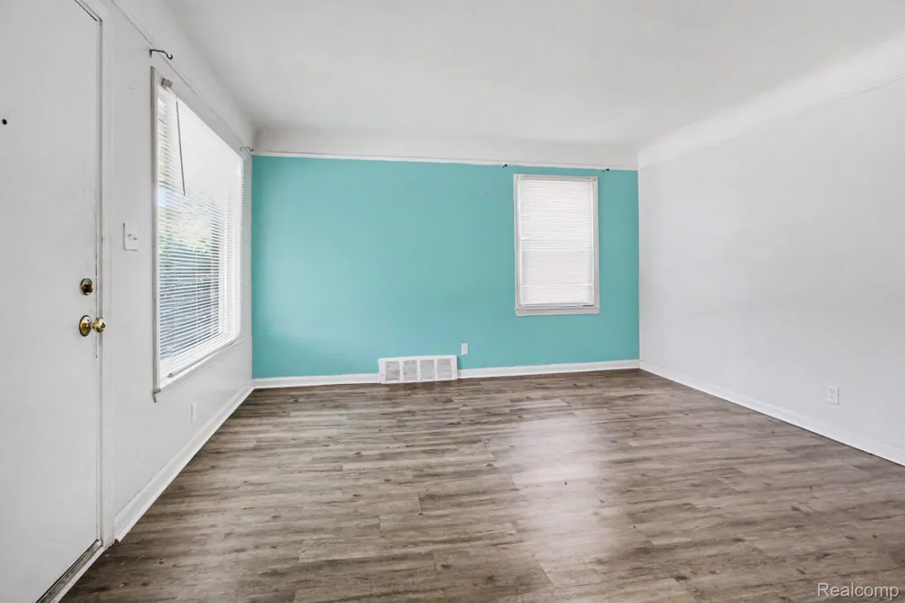 1548 Cleveland Avenue Lincoln Park City, MI 48146