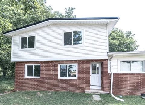 150 Pembroke Oak Grove Rd #1