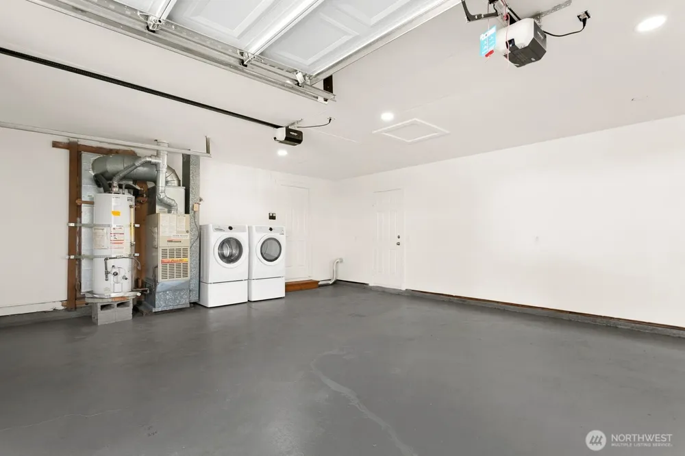 25926 13th Place S Des Moines, WA 98198