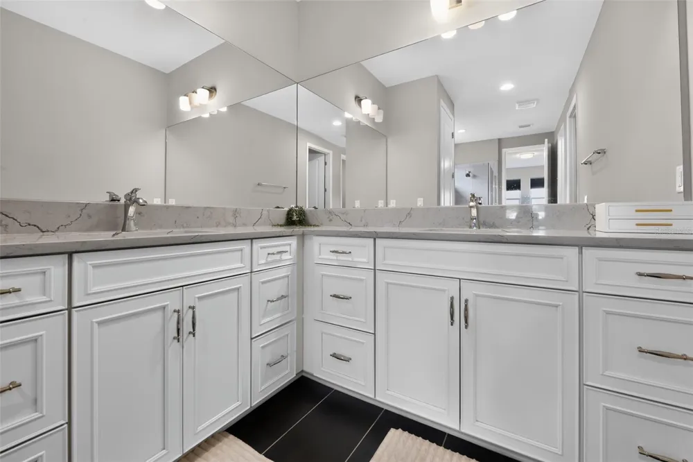 3663 QUIET DRIVE Sarasota, FL 34240