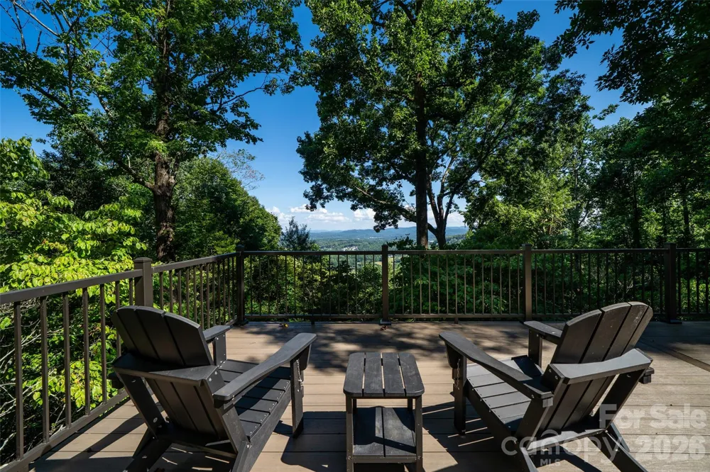 27 Walnut Drive Mills River, NC 28759