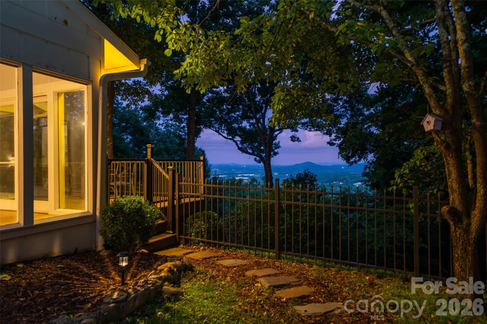 27 Walnut Drive Mills River, NC 28759
