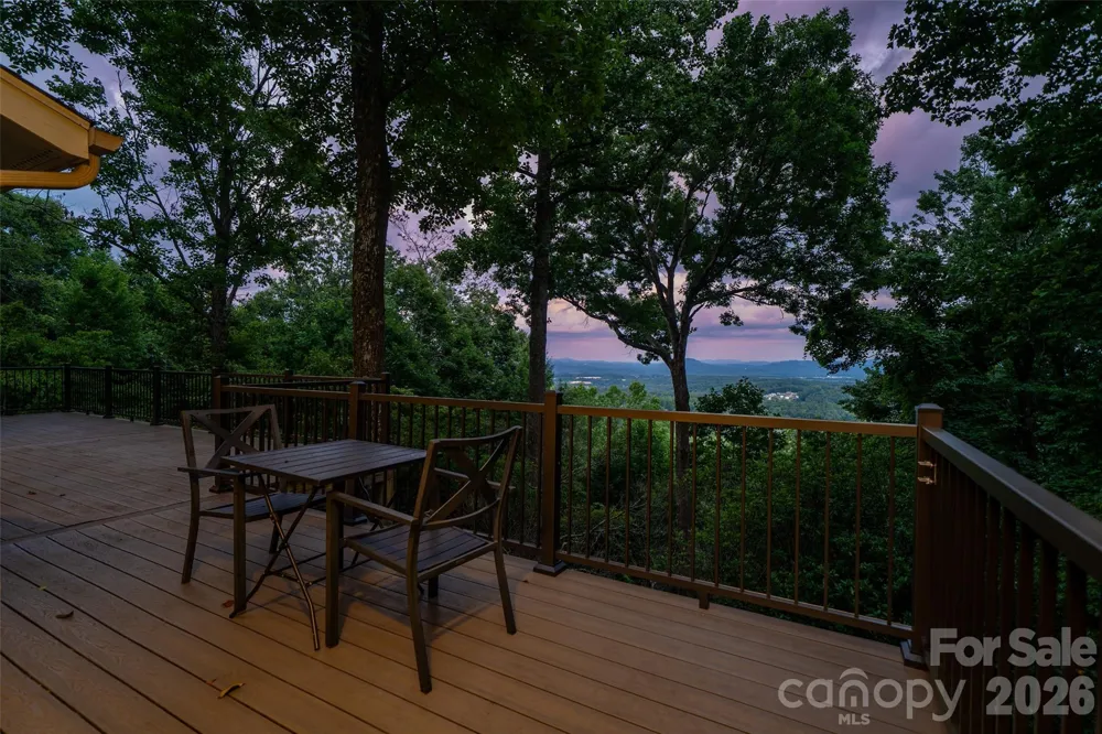 27 Walnut Drive Mills River, NC 28759