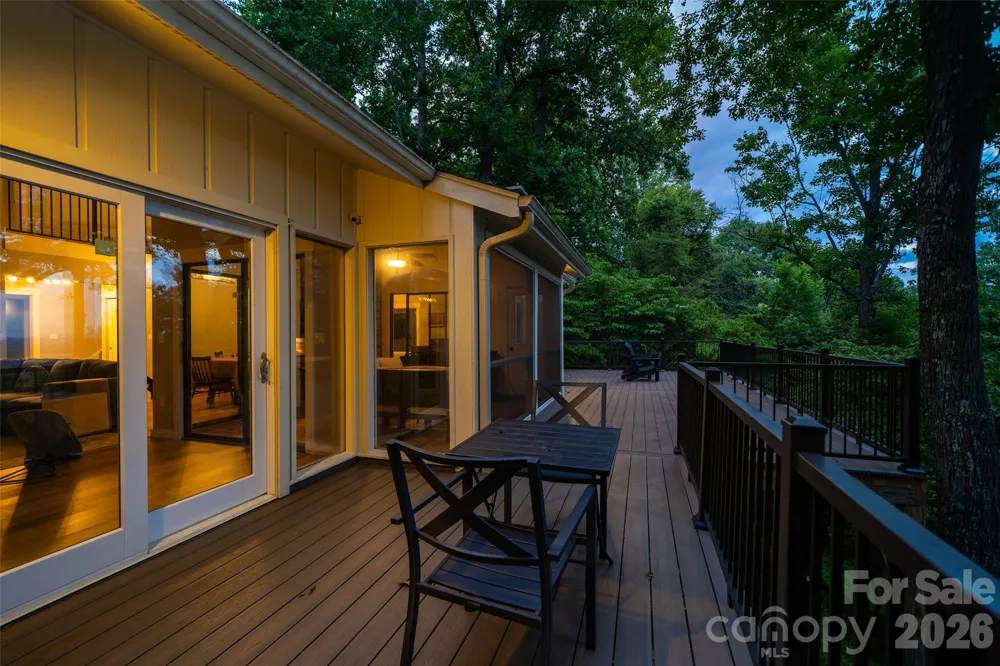 27 Walnut Drive Mills River, NC 28759