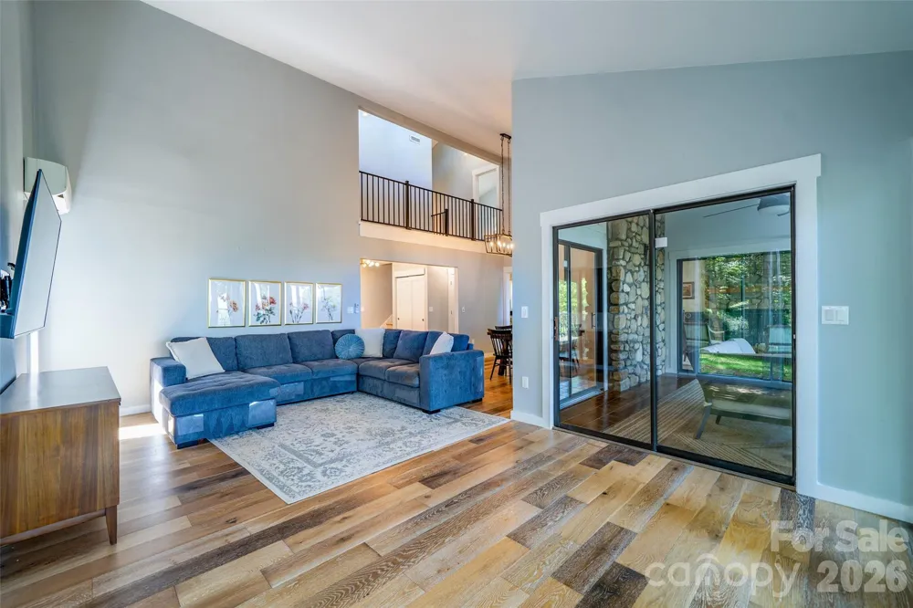 27 Walnut Drive Mills River, NC 28759
