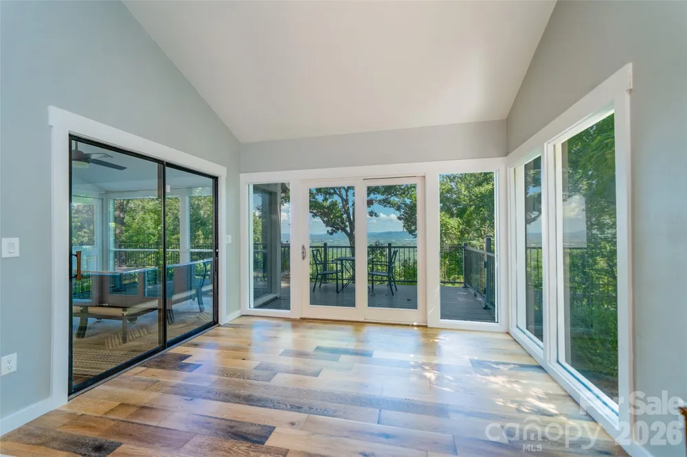 27 Walnut Drive Mills River, NC 28759
