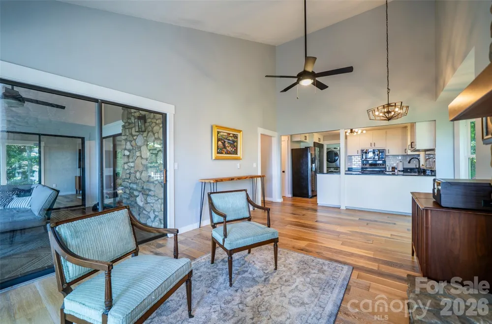 27 Walnut Drive Mills River, NC 28759