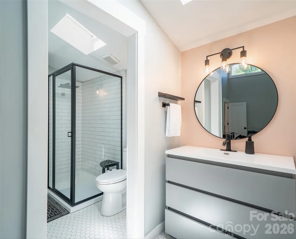 27 Walnut Drive Mills River, NC 28759