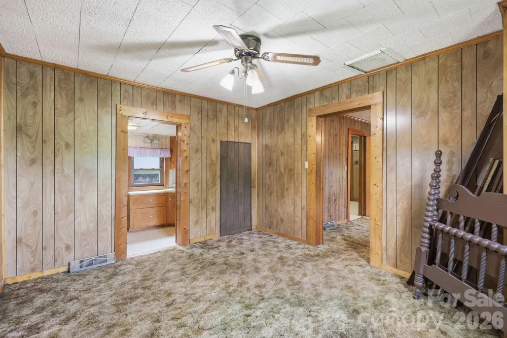 209 Virginia Avenue Marion, NC 28752