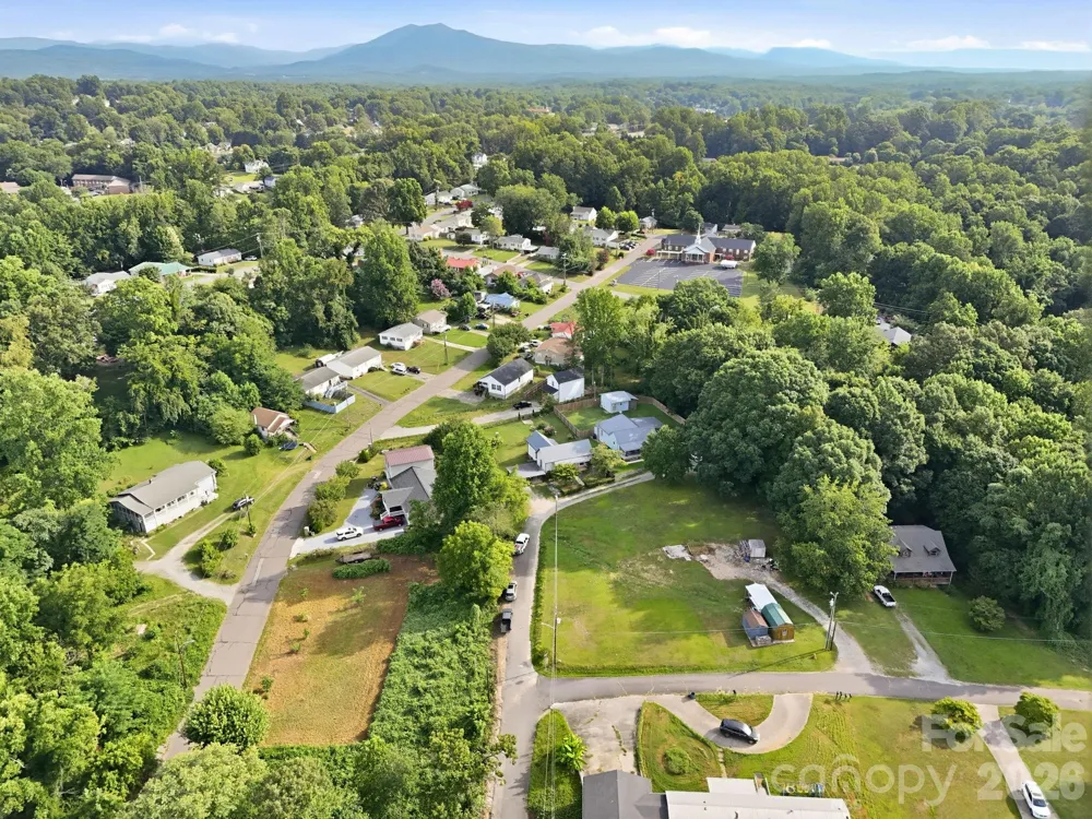 209 Virginia Avenue Marion, NC 28752