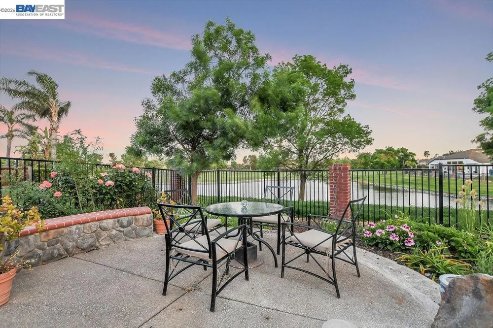 82 Edgeview Ct Discovery Bay, CA 94505