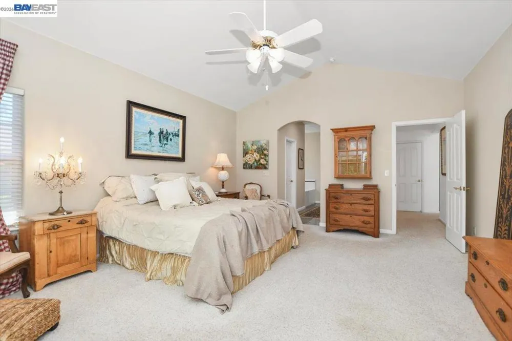 82 Edgeview Ct Discovery Bay, CA 94505