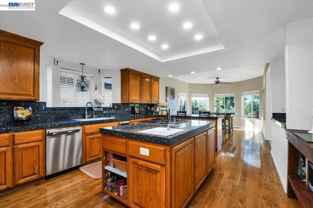 82 Edgeview Ct Discovery Bay, CA 94505