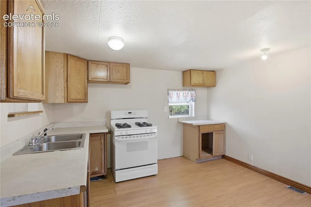 639 Wisconsin Avenue Limon, CO 80828
