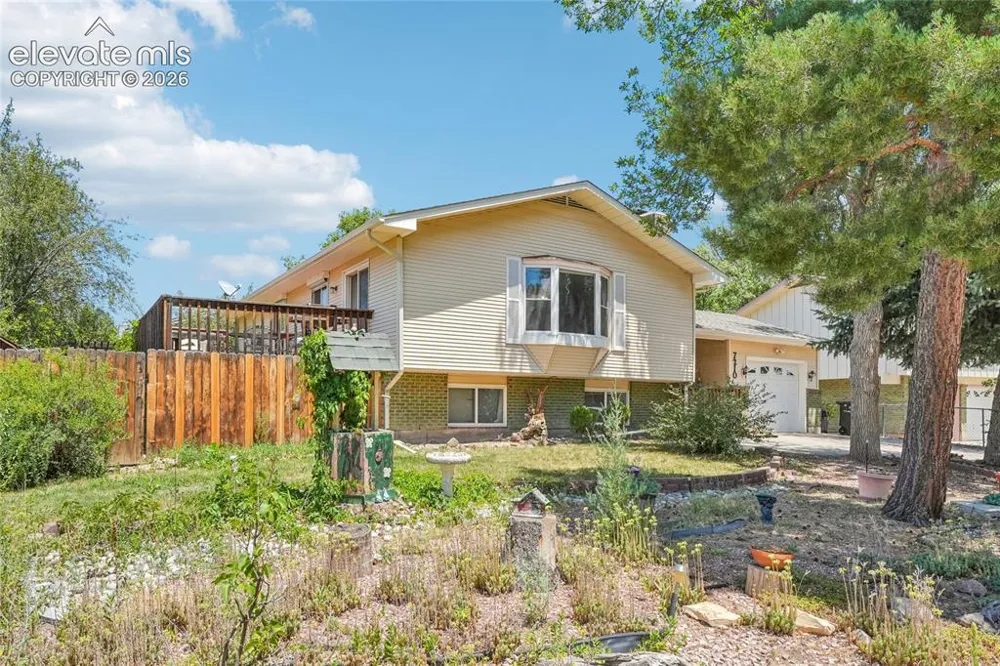 7210 Roaring Spring Terrace Fountain, CO 80817