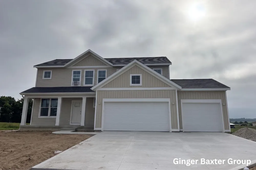 11516 Shoreline Drive #104 Allendale Charter Township, MI 49401