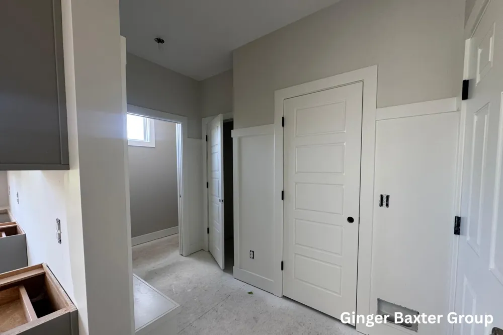 11516 Shoreline Drive #104 Allendale Charter Township, MI 49401