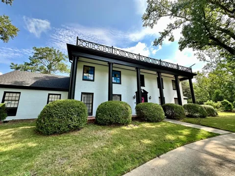 939 Overlook Drive