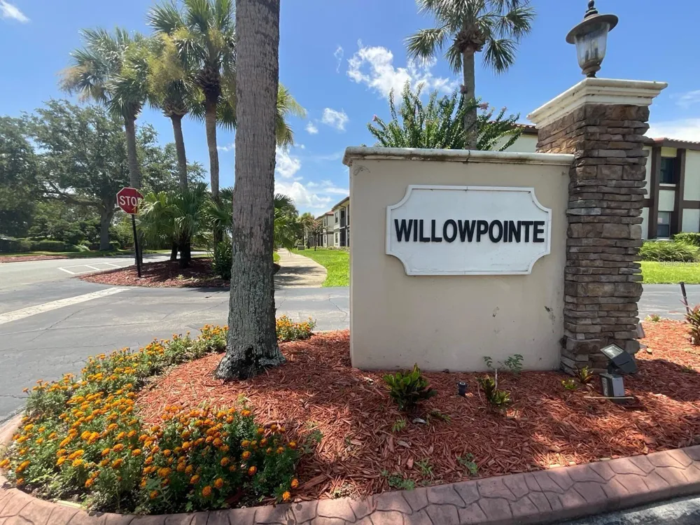 6062 WILLOWPOINTE CIRCLE #203 Orlando, FL 32822