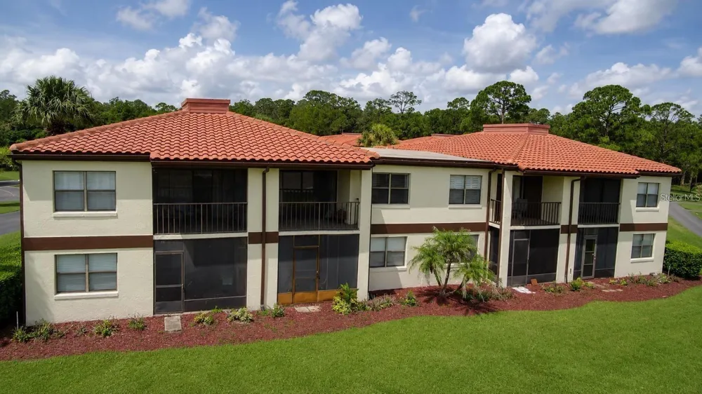 6062 WILLOWPOINTE CIRCLE #203 Orlando, FL 32822