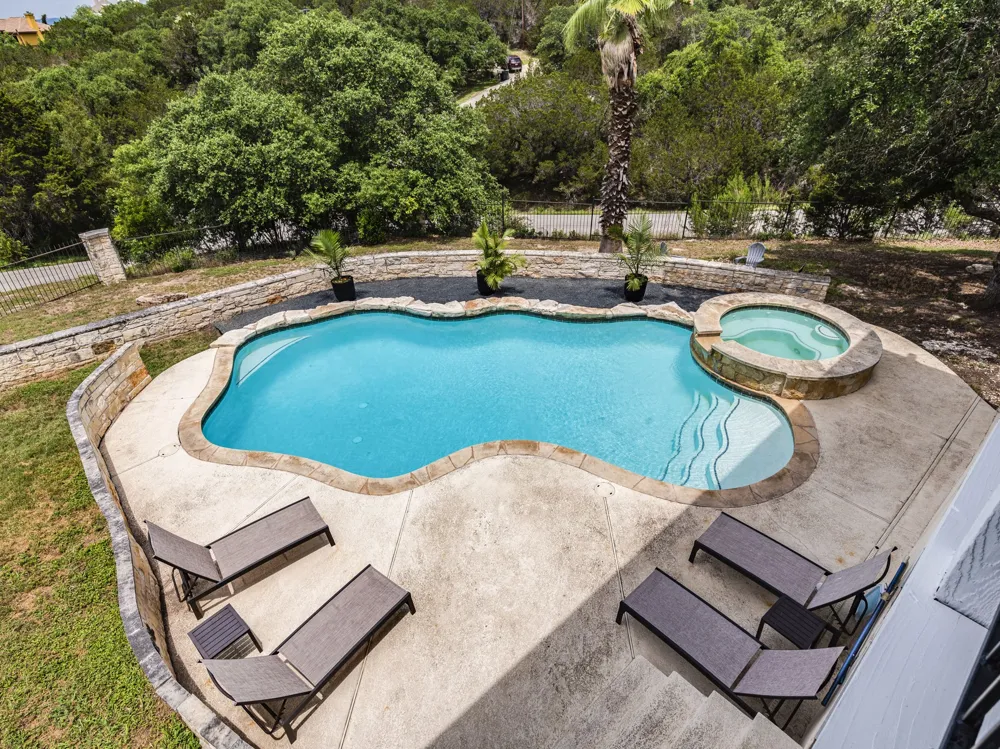 22401 Briarview Drive Spicewood, TX 78669