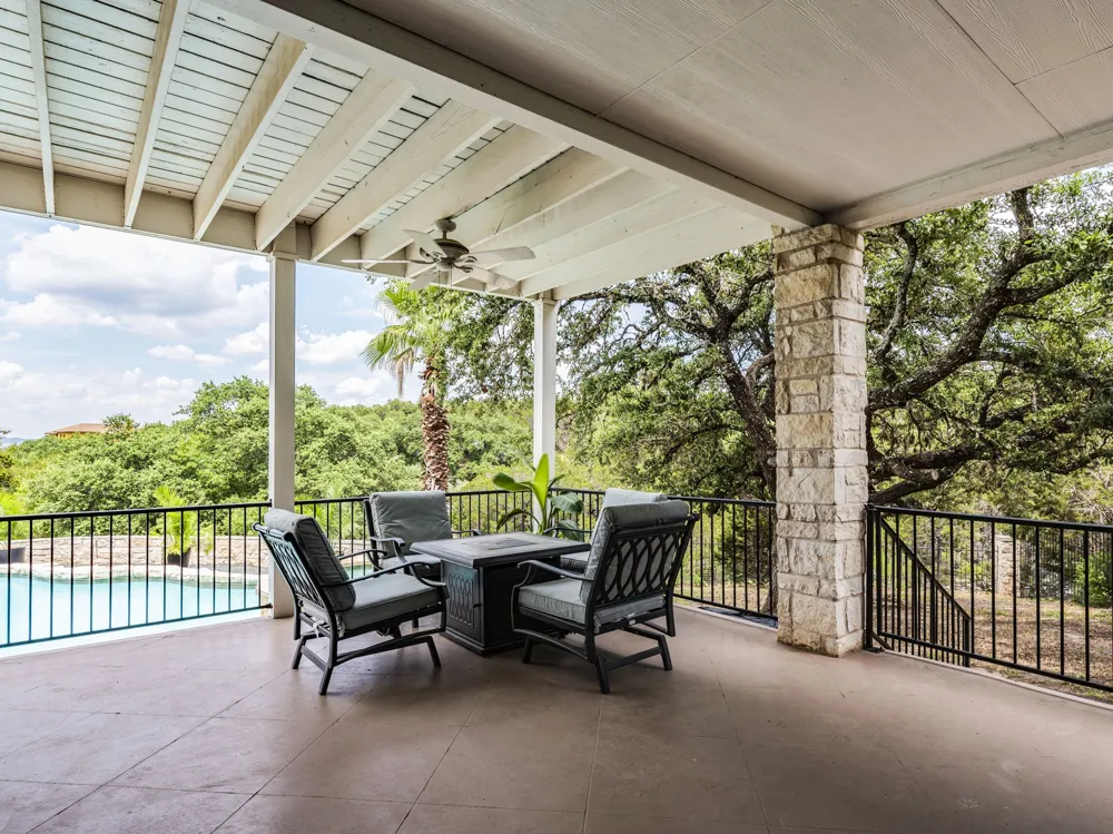 22401 Briarview Drive Spicewood, TX 78669
