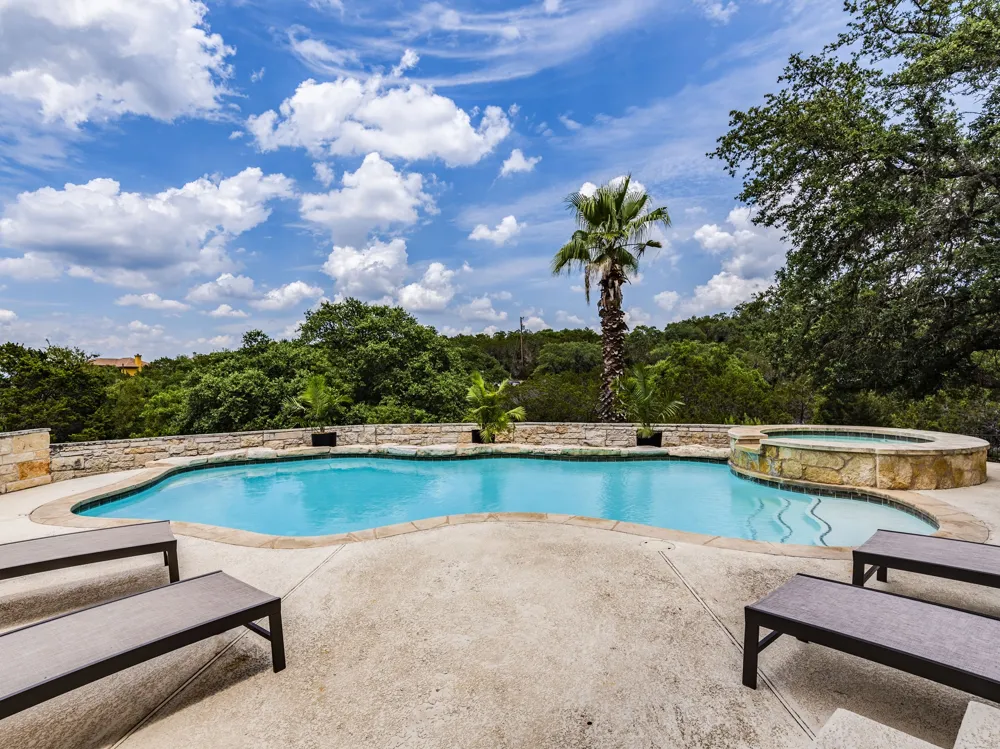 22401 Briarview Drive Spicewood, TX 78669