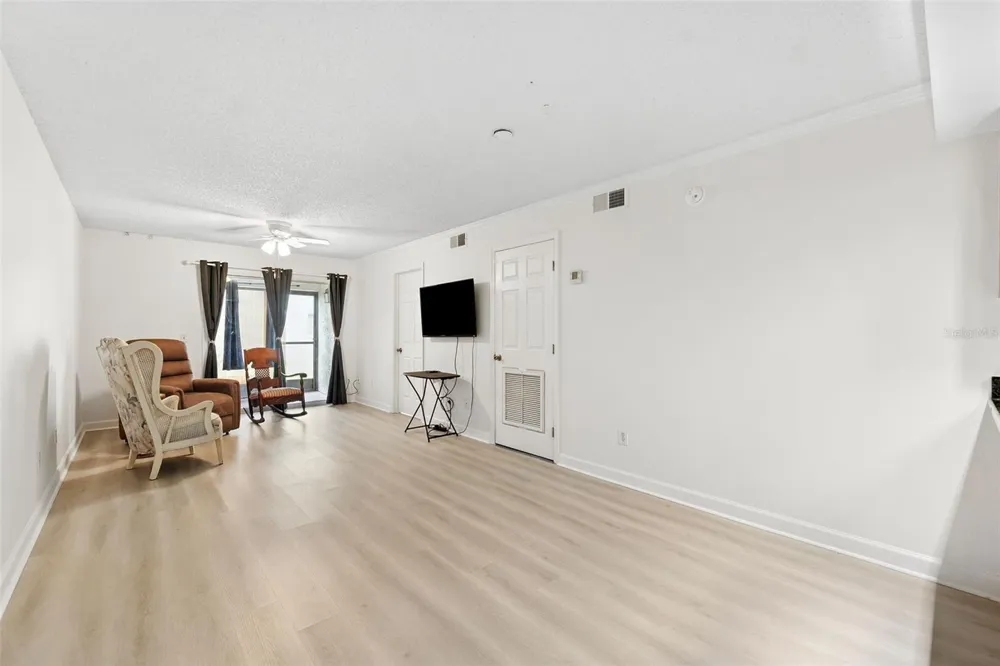 3808 OAK DRIVE #U31 Tampa, FL 33611