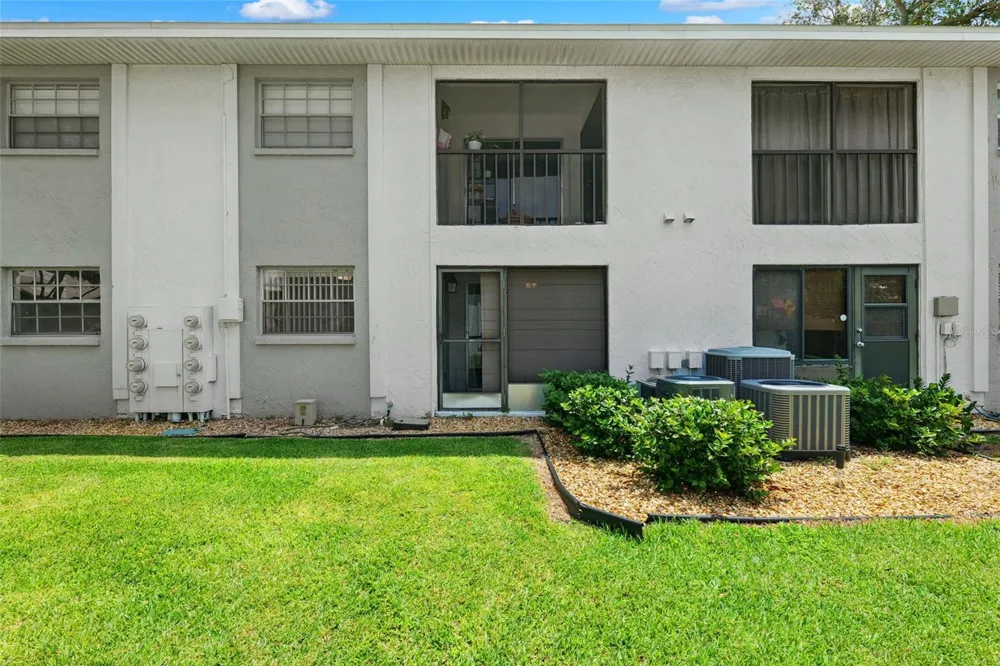 3808 OAK DRIVE #U31 Tampa, FL 33611