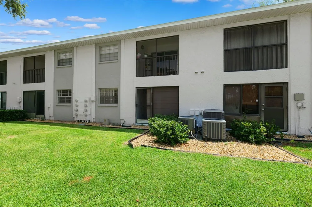3808 OAK DRIVE #U31 Tampa, FL 33611
