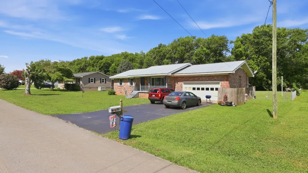 2567 Railroad Street Dayton, TN 37321
