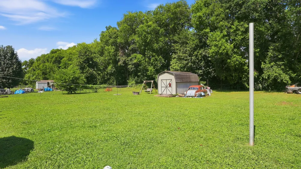 2567 Railroad Street Dayton, TN 37321
