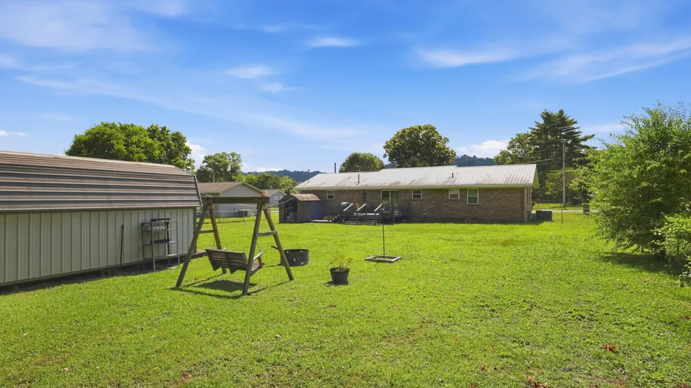 2567 Railroad Street Dayton, TN 37321