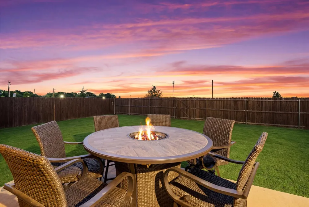 3904 Holly Springs Lane Kaufman, TX 75142
