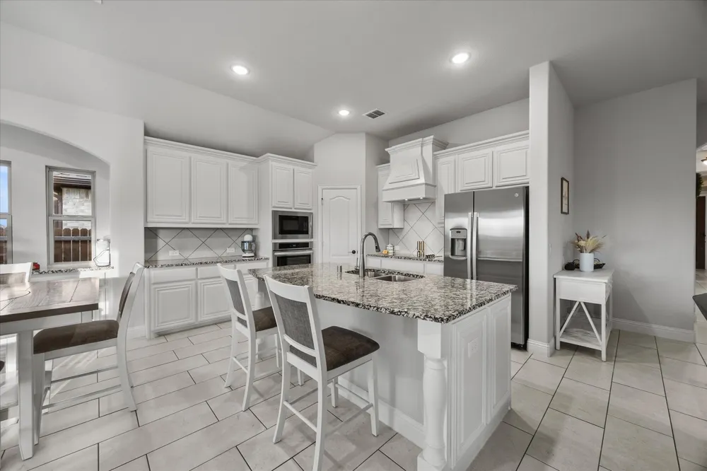 3904 Holly Springs Lane Kaufman, TX 75142